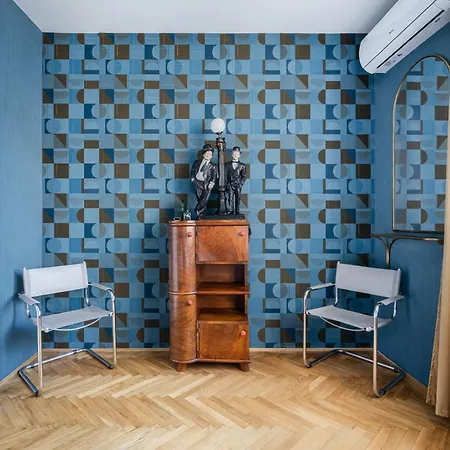 Artsy Loft Downtown 1 Апартаменты